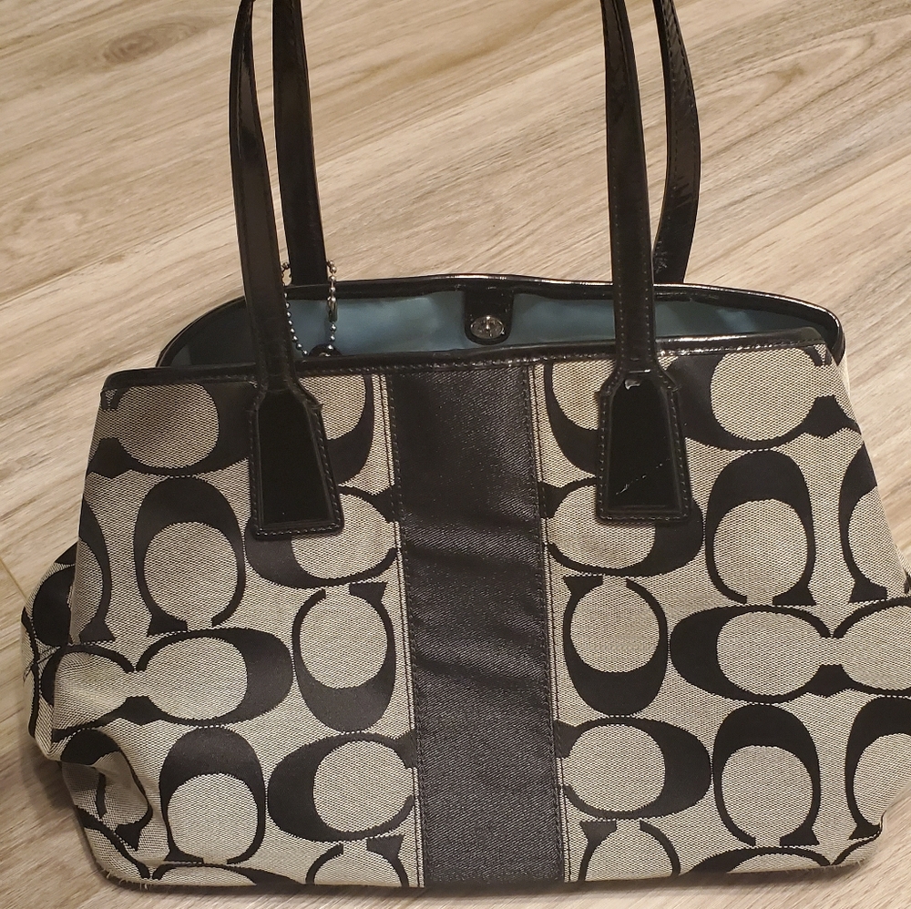 Coach signature carryall